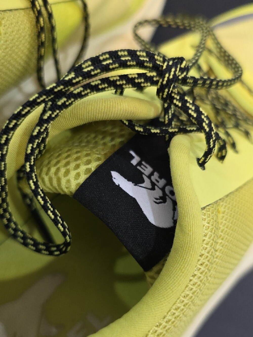 Sorel Explorer Blitz Women's Neon Yellow and Black Sneakers Size 9 - Picture 8 of 10